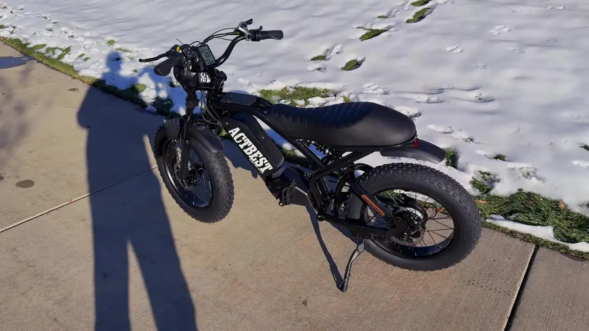 Actbest Super X during Will's test ride