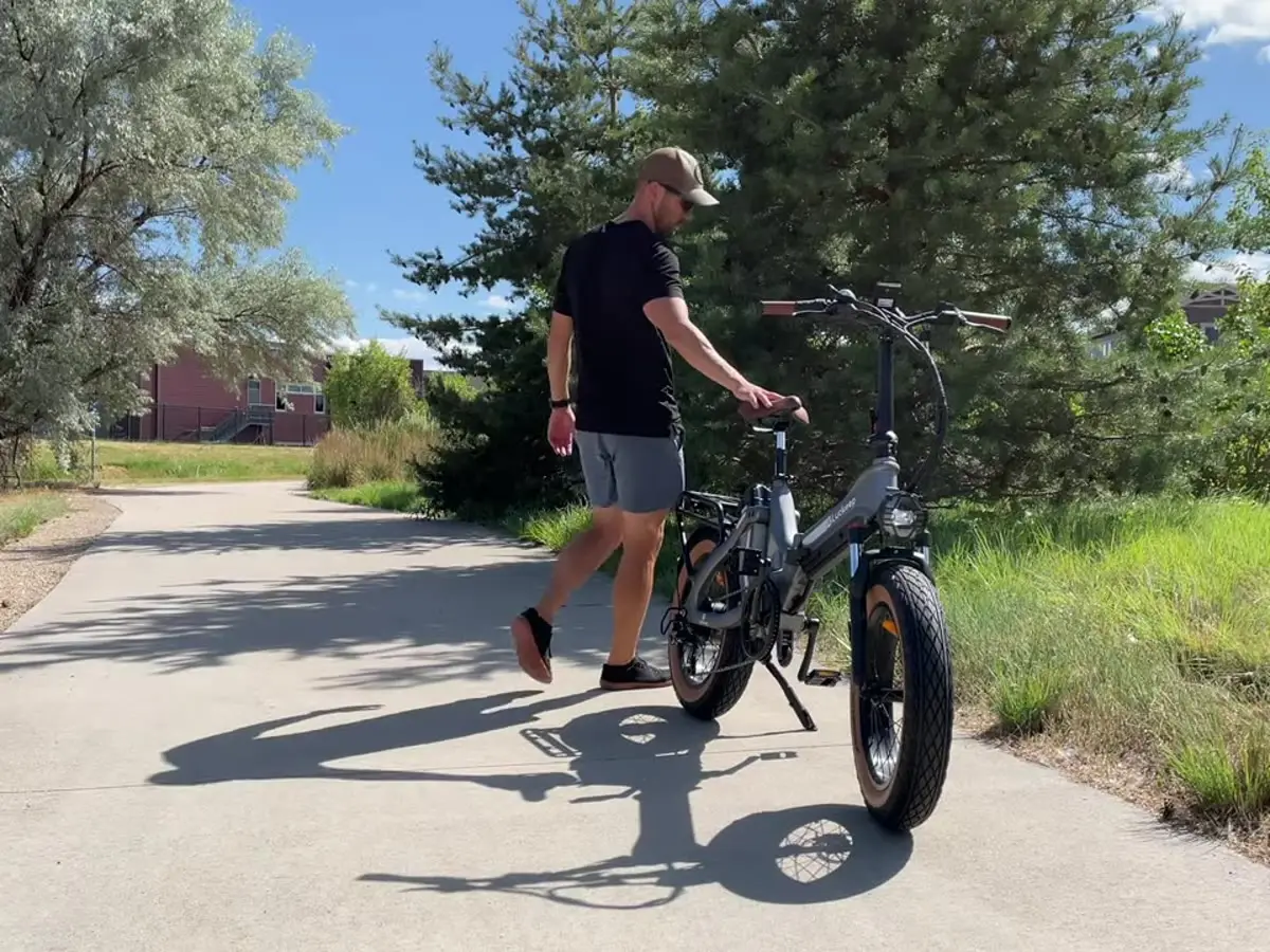 Luckeep X1 Pro in a frame from Will's own test video